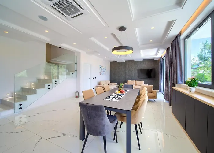 Villa Olive Garden With Heated Pool And Sauna Kornić