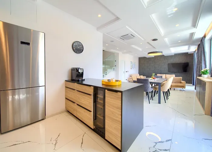 Villa Olive Garden With Heated Pool And Sauna *