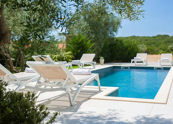 Olive Garden With Heated Pool And Sauna * Kornić