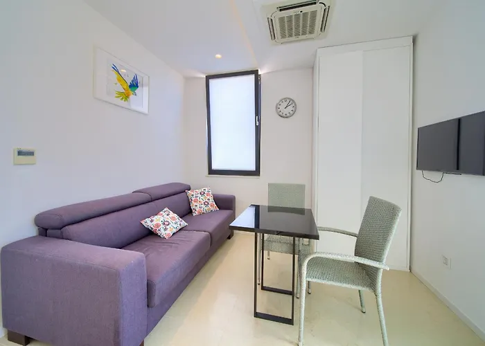 Вилла Olive Garden With Heated Pool And Sauna