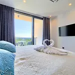 Olive Garden With Heated Pool And Sauna Vila *