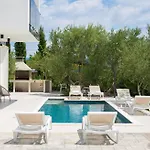 Olive Garden With Heated Pool And Sauna * Kornić